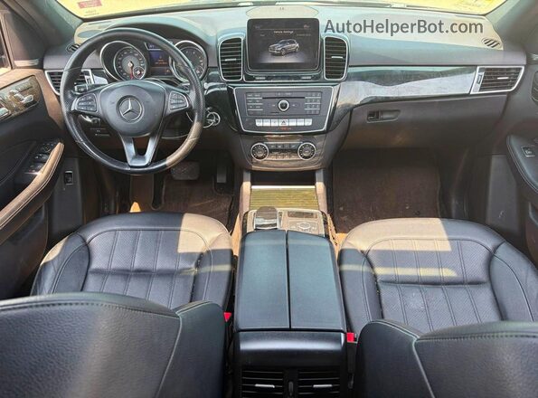 4JGDA5JB6JB065089 2018 MERCEDES-BENZ GLE Black Հետևի նստատեղերի տեսք