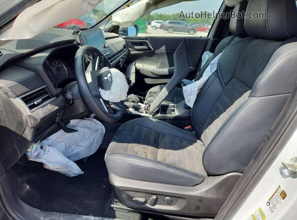 JA4J4VA88RZ024866 2024 MITSUBISHI OUTLANDER Белый Вид панели приборов
