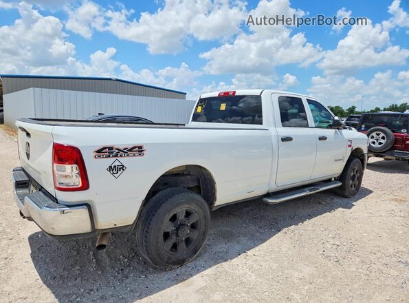 3C6UR5HJXNG147244 2022 RAM 2500 Белый Передняя правая четверть