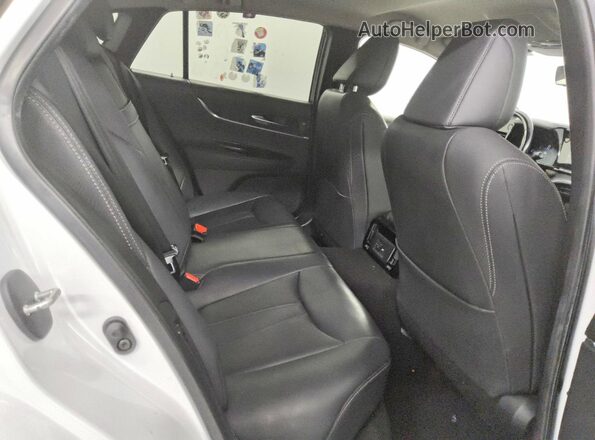 JTDAAAAA6NA004764 2022 TOYOTA MIRAI White Вид задньої частини салону