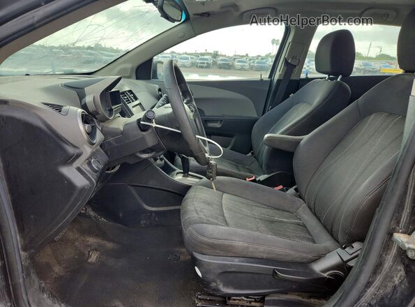 1G1JC6SH5G4110006 2016 CHEVROLET SONIC Black Widok deski rozdzielczej