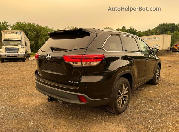 5TDJZRFHXJS897290 2018 TOYOTA HIGHLANDER Black Դիմացի տեսք
