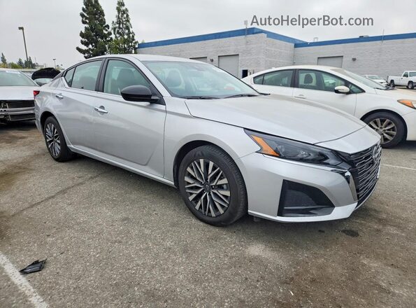 1N4BL4DV1SN378322 2025 NISSAN ALTIMA Silver Vista frontal