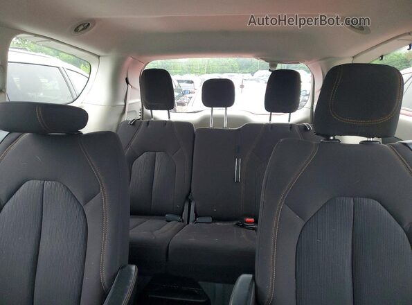 2C4RC1CG3HR571562 2017 CHRYSLER PACIFICA White Rear interior view