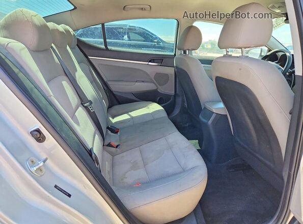 5NPD74LF8KH497941 2019 HYUNDAI ELANTRA Silver Rear interior view