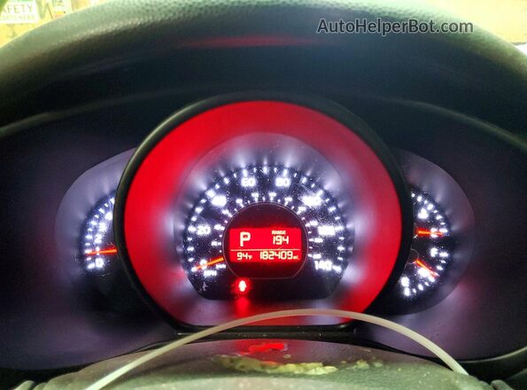 KNDJP3A56G7852172 2016 KIA SOUL Green Vista de los asientos traseros