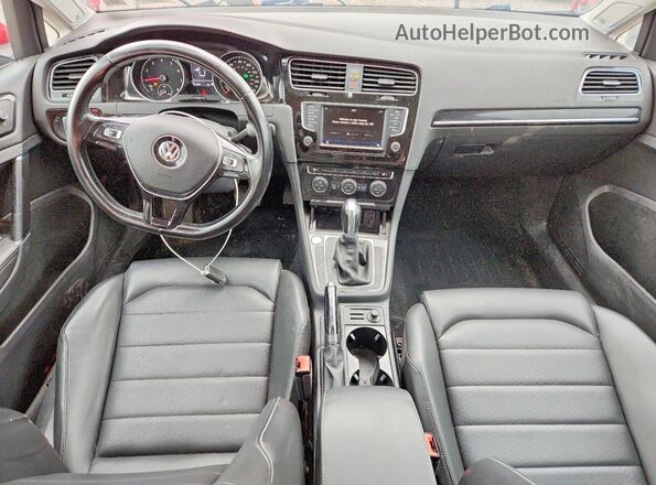 3VWC17AUXHM500905 2017 VOLKSWAGEN GOLF Красный Вид щитка приборов