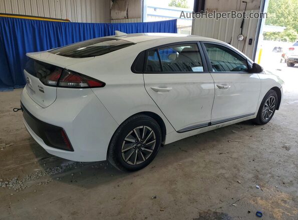 KMHC75LJ0MU077956 2021 HYUNDAI IONIQ Белый Передняя правая четверть