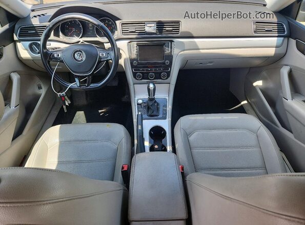 1VWLA7A35KC014003 2019 VOLKSWAGEN PASSAT Blue Вид щитка приладів