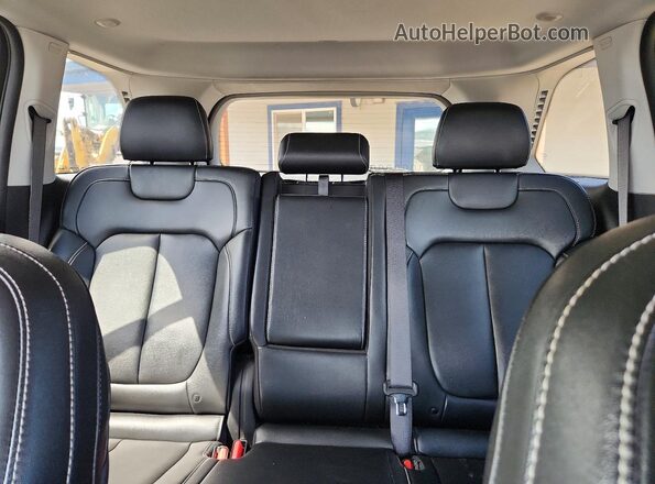 1C4RJYB62R8959032 2024 JEEP CHEROKEE Gray Rear interior view