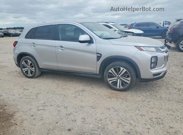 JA4ARUAU6PU010211 2023 MITSUBISHI OUTLANDER Серебряный Вид спереди