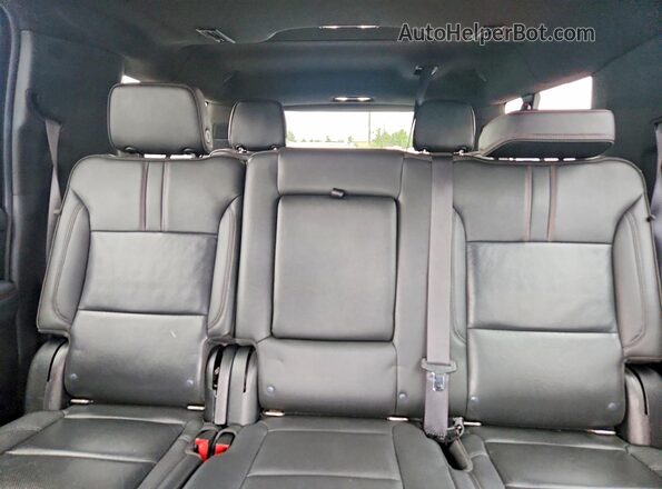 1GNSCEKD4MR458971 2021 CHEVROLET SUBURBAN Black Widok wnętrza z tyłu