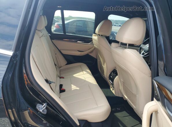 5UXTR9C55JLD63376 2018 BMW X3 Black Vista interior trasera