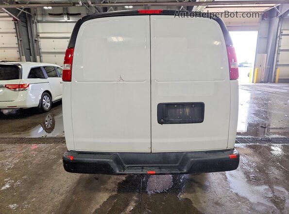 1GCWGAF18K1217255 2019 CHEVROLET EXPRESS White Front interior view