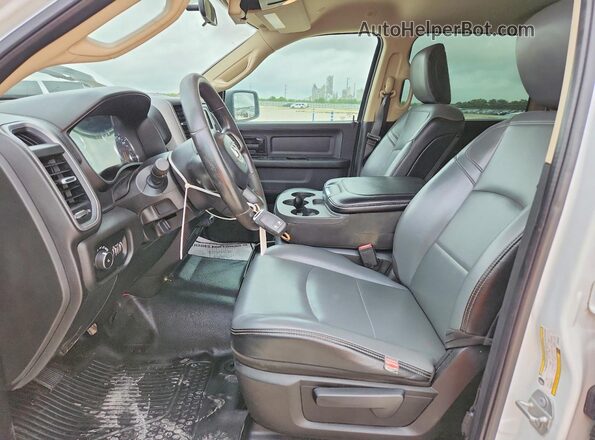 3C6UR4CJ0LG266497 2020 RAM 2500 White Dashboard view
