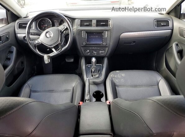 3VWDB7AJXHM255546 2017 VOLKSWAGEN JETTA White ხელსაწყოთა პანელის ხედი