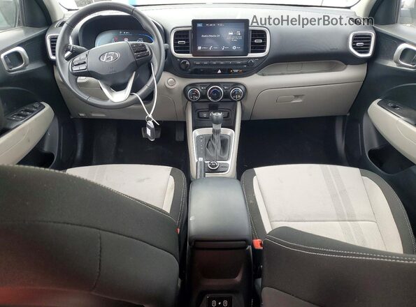 KMHRC8A33SU391674 2025 HYUNDAI VENUE Серебряный Вид щитка приборов
