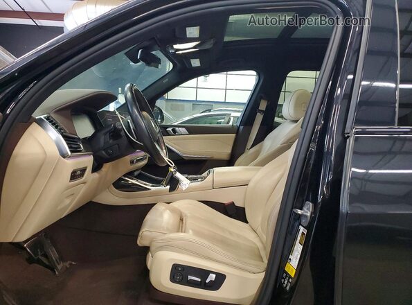 5UXCW2C54KL086153 2019 BMW X7 Black Dashboard view