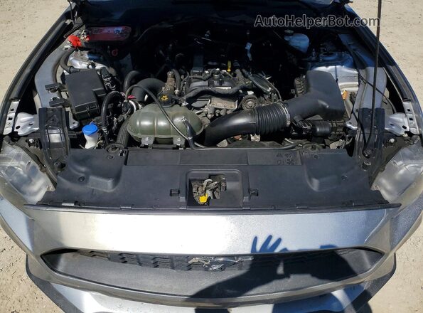 1FATP8UH3M5101698 2021 FORD MUSTANG Silver Vista del compartimento del motor