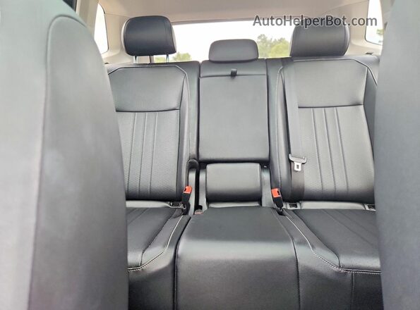3VV2B7AX3NM036164 2022 VOLKSWAGEN TIGUAN Black Vista interior trasera