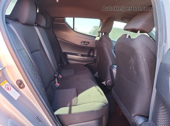 JTNKHMBX3K1022389 2019 TOYOTA C-HR Silver Սալոնի հետևի տեսք