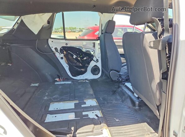 1GNSKLED3RR236951 2024 CHEVROLET TAHOE White Vista del compartimento del motor
