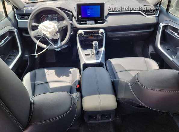 2T3C1RFV5SW402080 2025 TOYOTA RAV4 White Вид щитка приладів
