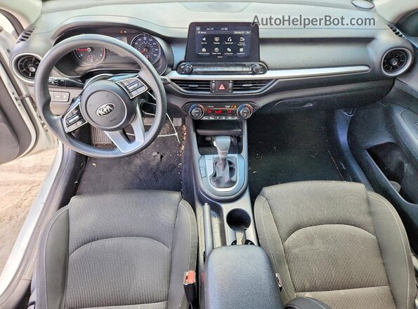 3KPF24AD4KE007167 2019 KIA FORTE White Widok zestawu wskaźników