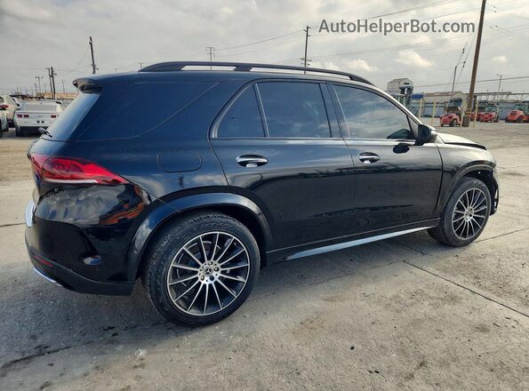 4JGFB4JB8MA467268 2021 MERCEDES-BENZ GLE Черный Передняя правая четверть