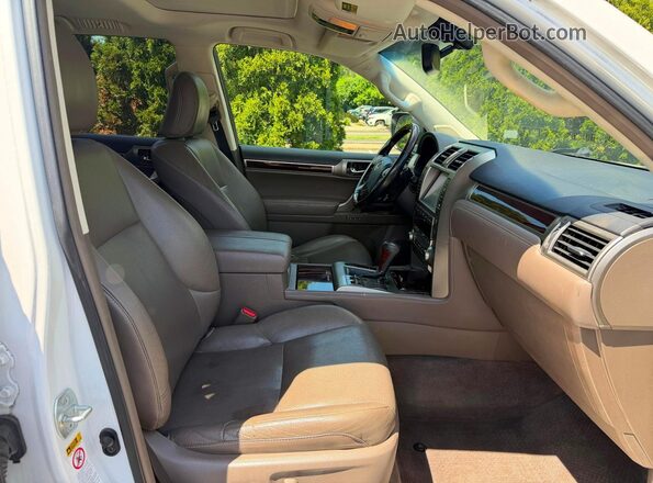 JTJBM7FX8J5186981 2018 LEXUS GX Белый Вид щитка приборов