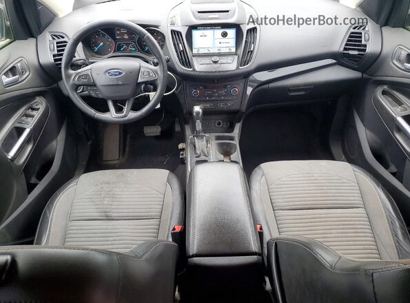 1FMCU0GD0HUA57678 2017 FORD ESCAPE Silver Սարքավորումների վահանակի տեսք