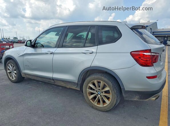 5UXWZ7C33H0V91966 2017 BMW X3 Silver Задня права чверть