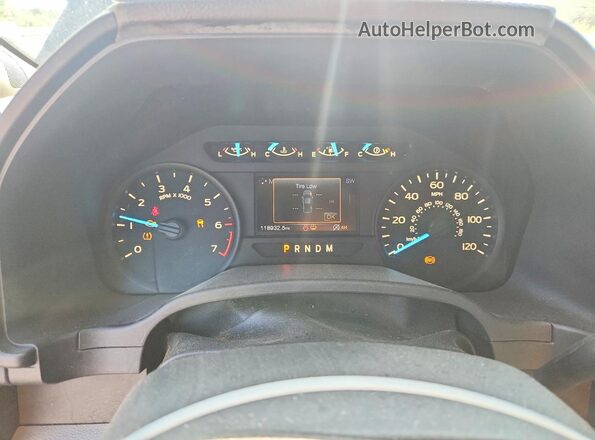 1FTEX1EP8JFA77548 2018 FORD F150 Blue Вид задніх сидінь