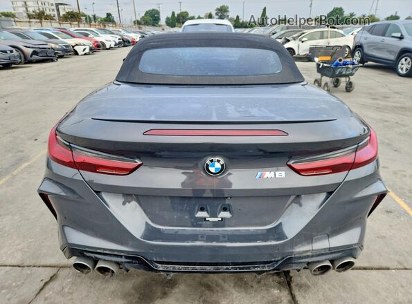 WBSDZ0C09LCD54567 2020 BMW M8 Gray Widok wnętrza z przodu