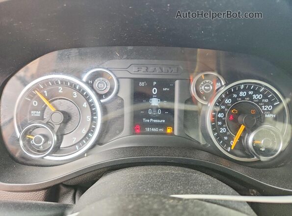 1C6SRFBT7KN832344 2019 RAM 1500 Gray უკანა სავარძლების ხედი