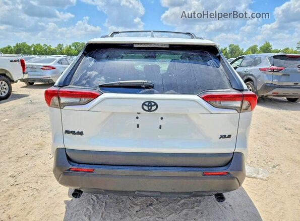 2T3C1RFV5SW402080 2025 TOYOTA RAV4 White Вид салону спереду