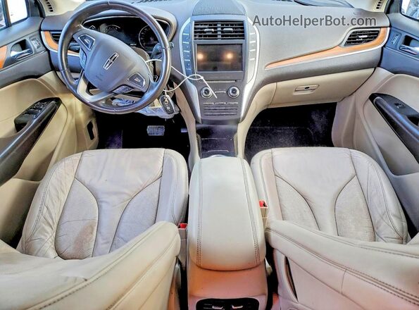 5LMCJ2C98HUL32796 2017 LINCOLN MKC Бордовый Вид щитка приборов