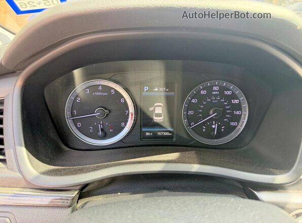 5NPE34AF8KH762375 2019 HYUNDAI SONATA Silver Dashboard view