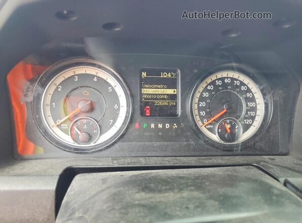 3C6UR4HJ2GG218286 2016 RAM 2500 Red Вид задніх сидінь