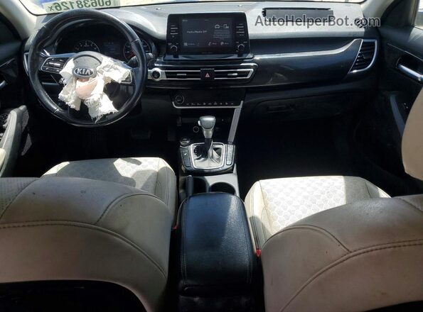 KNDERCAA1M7130001 2021 KIA SELTOS Blue Vista del salpicadero
