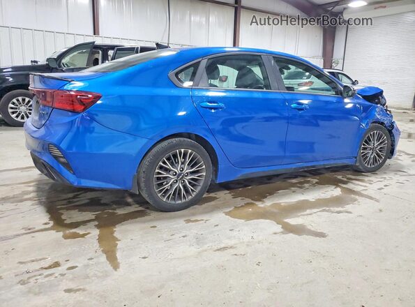3KPF54AD4PE543860 2023 KIA FORTE Blue Front right