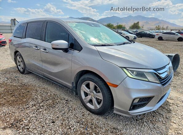 5FNRL6H79JB008345 2018 HONDA ODYSSEY Silver Вид спереду