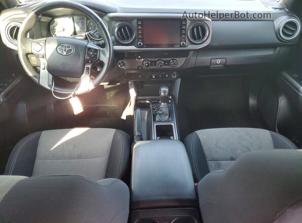 5TFAZ5CN9LX090582 2020 TOYOTA TACOMA Black ხელსაწყოთა პანელის ხედი
