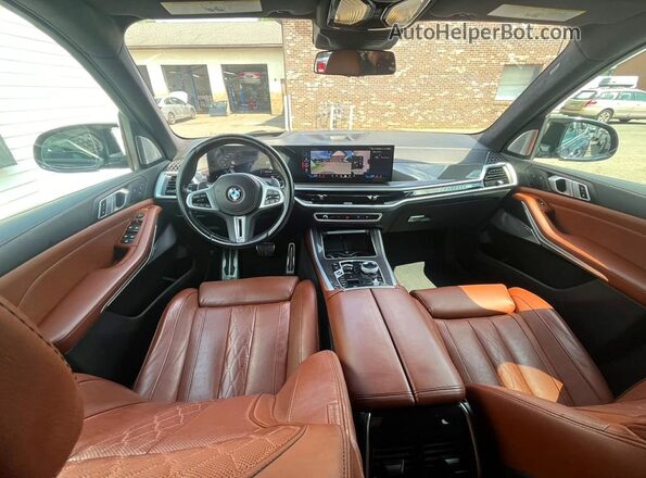 5UX33EU03R9T09335 2024 BMW X5 Blue Շարժիչի բաժամունքի տեսք
