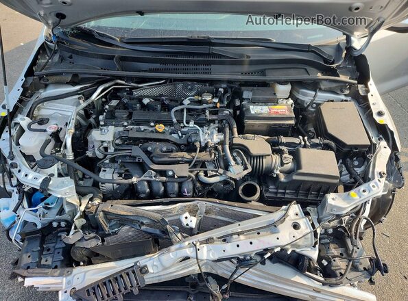 5YFB4MDE7TP406703 2026 TOYOTA COROLLA Silver Widok komory silnika