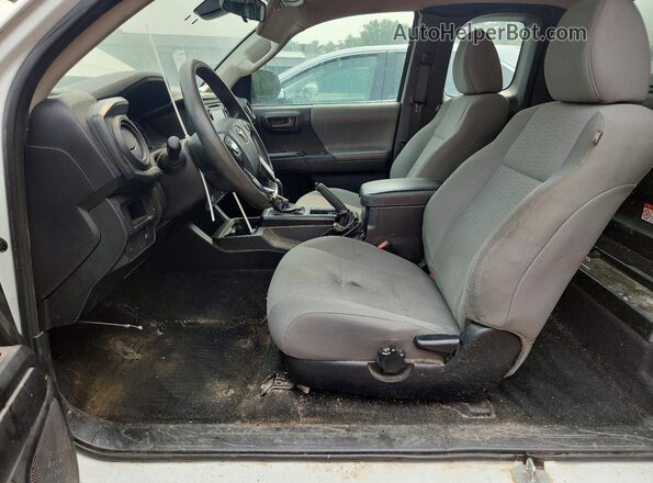 5TFRX5GN8JX112703 2018 TOYOTA TACOMA White Вид салону спереду