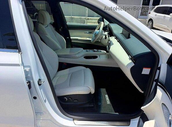 5NMMCET15SH005210 2025 GENESIS G70 White Առջևի վահանակի տեսք