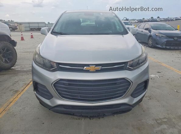 KL7CJKSB7JB543319 2018 CHEVROLET TRAX Silver Вид ззаду
