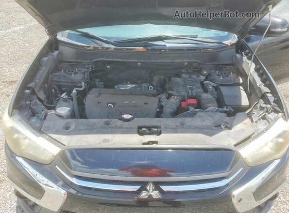 JA4AP3AU2JU006955 2018 MITSUBISHI OUTLANDER Black ძრავის განყოფილების ხედი