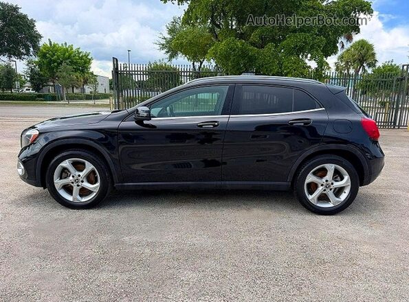 WDCTG4EB7JJ530353 2018 MERCEDES-BENZ GLA-CLASS Black Widok naklejki z numerem VIN